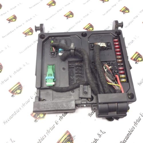 Caja de fusibles VW Sharan Ford Galaxy S108145300H 7M0962258K 97VW14B205CC