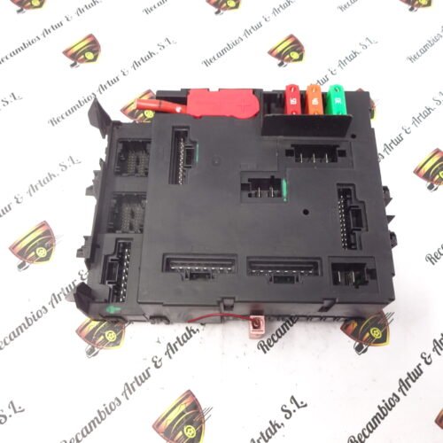 Caja de fusibles SMART A4519001402 A4519016900 A4519028400 5WK45148AR