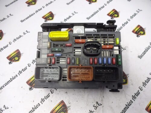 BSM Caja de fusibles  Citroen Peugeot 9666700580 BSM-R06