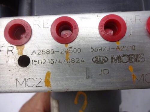 ABS KIA Ceed 58920A2210 58920-A2210 A258920500 A2589-20500 6158945200 61589-45200 A258930500
