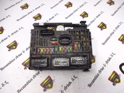Caja de fusibles Citröen Peugeot SIEMENS 9661682680 S118983002 P S118983002P BSM-L02-00