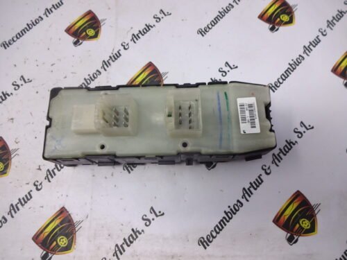 Botonera Elevalunas Jeep Patriot 56040691AD 56040691AB