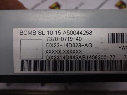 Caja de fusibles JAGUAR XF X250 DX2314D628AG DX23-14D628-AG A50044258 7370-0719-40