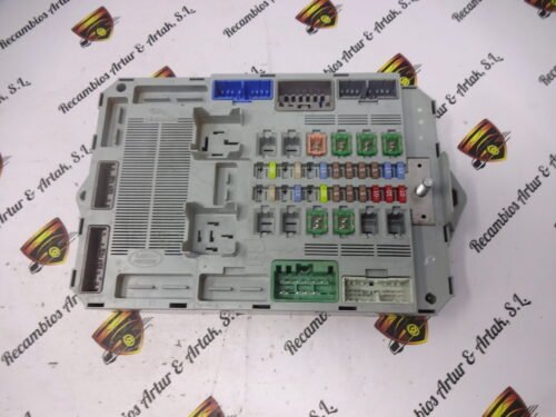 Caja de fusibles JAGUAR XF X250 DX2314D628AG DX23-14D628-AG A50044258 7370-0719-40