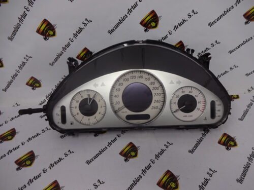 Cuadro de instrumentos  Mercedes W211 A2115402547 110080283013
