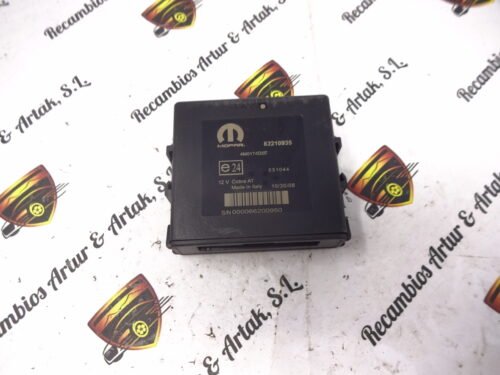 Unidad de control Control unit / MOPAR 82210935 4M0174D2E 12V COBRA AT