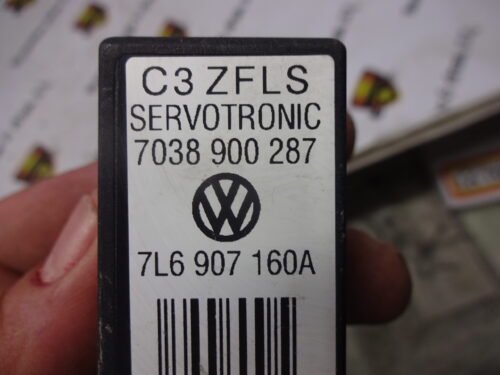 Relé SERVOTRONIC VW Touareg 7L6907160A 7L6 907 160A 7038900287
