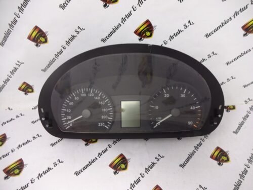 Cuadro de instrumentos Mercedes-Benz Vito Viano W639 A6394462121 ZGS001