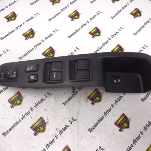 Botonera Elevalunas Mitsubishi Outlander 8608A060 C8D-D601M