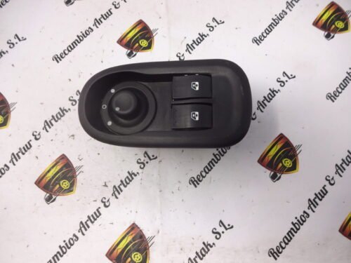 Botonera Elevalunas  Renault Master 8200637849