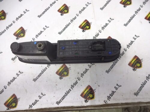 Botonera Elevalunas / Fensterheber schalter / Windows switch / Alfa Romeo 159 156077484 156077483 PC+ABS C910