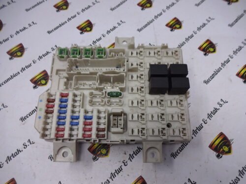 BSI Caja de fusibles  Mitsubishi Colt Smart ForFour MN108328 A4545400024 02384A03