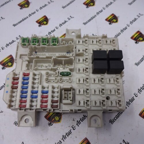 BSI Caja de fusibles  Mitsubishi Colt Smart ForFour MN108328 A4545400024 02384A03