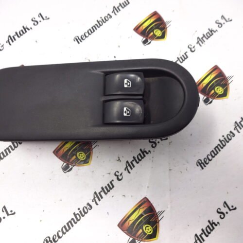 Botonera Elevalunas Renault Megane 156018090 156018090D