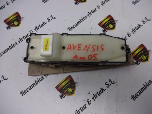 Botonera Elevalunas / Windows switch Toyota Avensis 8482005100 84820-05100