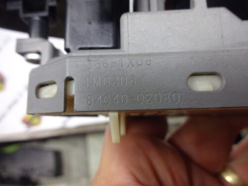 Botonera elevalunas TOYOTA AURIS 7423202550 74232-02550 8404002080 84040-02080
