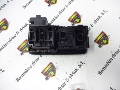 Botonera Elevalunas / Windows switch Renault 648450007R 880200104910 648450001R