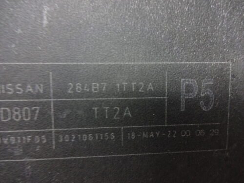 Caja de fusibles NISSAN JUKE 284B71TT2A 284B7-1TT2A P5