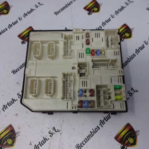 BSM Caja de fusibles  Renault Master 284B68764R-B 284B68764RB USM-2010