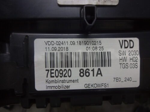 Cuadro de instrumentos VW TRANSPORTER 7E0920861A 7EO920861A VDD