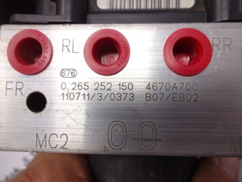 ABS PEUGEOT Mitsubishi 0265252150 4670A700 0265951920