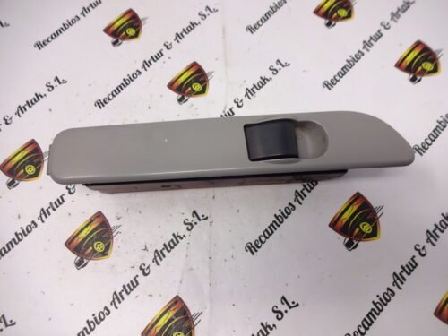 Botonera Elevalunas Mitsubishi Canter MK387783 517695