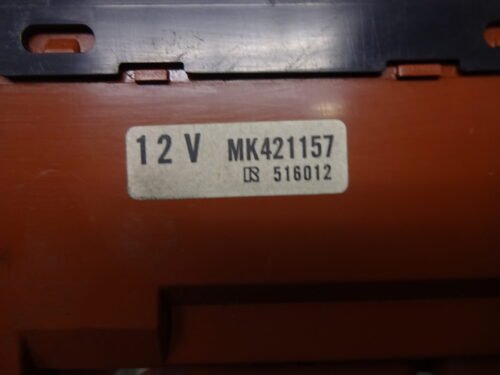 Botonera Elevalunas Mitsubishi Canter MK421157 516012