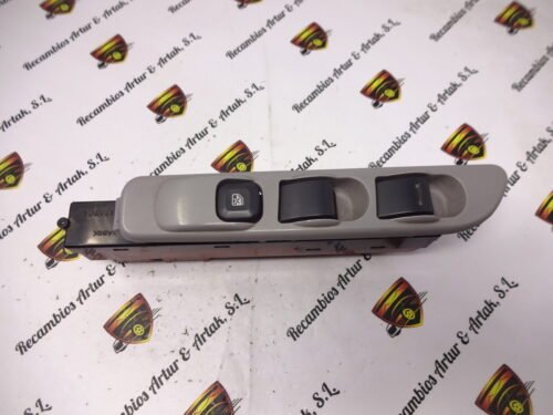 Botonera Elevalunas Mitsubishi Canter MK421157 516012