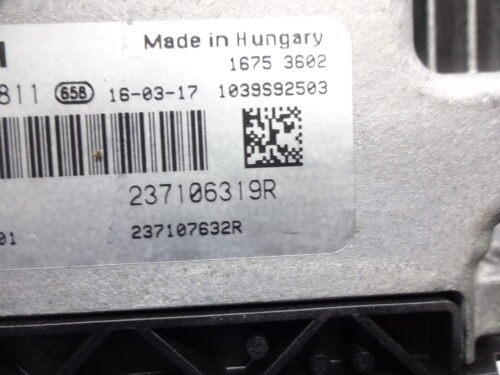 Centralita del motor Renault DACIA 0281032811 237106319R 237107632R