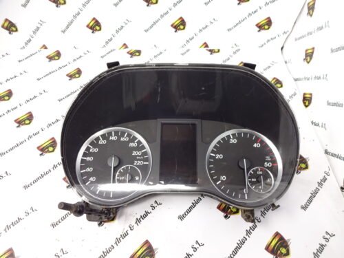 Cuadro de instrumentos  MERCEDES-BENZ VITO W447 A4479006808 A4479018502 A4479028404
