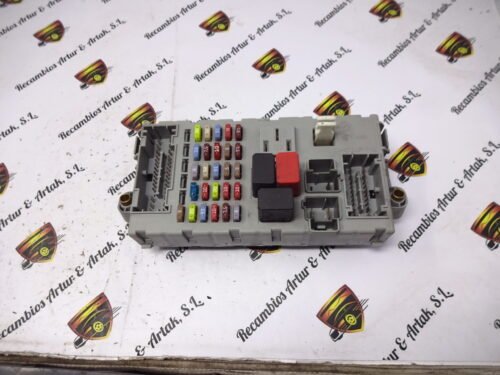 Caja de fusibles IVECO DAILY 5801359660 CPL 5801359660CPL