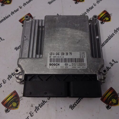Centralita del motor MERCEDES C220 0281011932 A6461503079