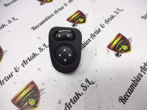 Interruptor retrovisor Mirror switch / FIAT 500 735638270