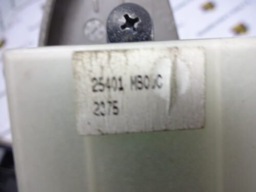 Botonera Elevalunas Nissan Cabstar 25401MB00C 25401-MB00C