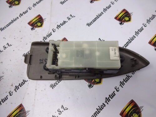 Botonera Elevalunas Nissan Cabstar 25401MB00C 25401-MB00C