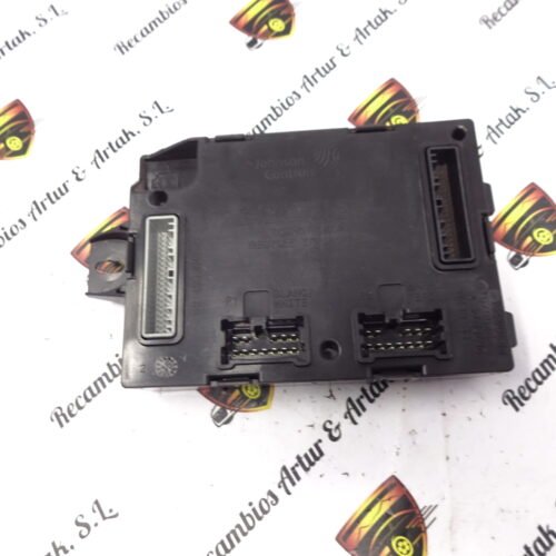 Modulo de control UCH RENAULT 284B13254R BCM T4 L4VS