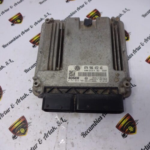 0281013700 074906032AG Centralita del motor VW CRAFTER 0281013700 074906032AG