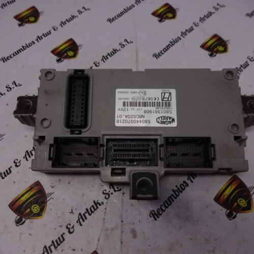 Caja de fusibles IVECO DAILY 5801361908 580440070218