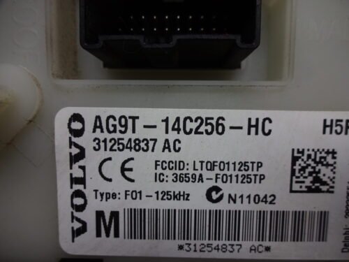 Caja de fusibles VOLVO AG9T14C256HC AG9T-14C256-HC 31254837AC 31254837