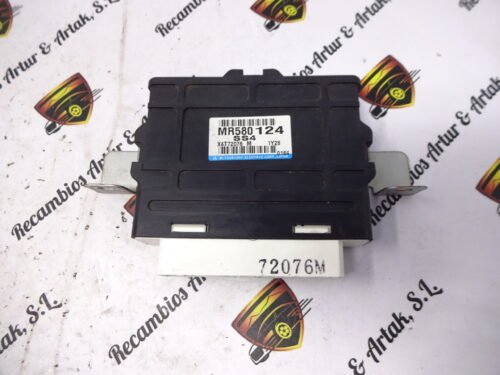 Unidad de control Mitsubishi Pajero Shogun MR580124 X4T72076