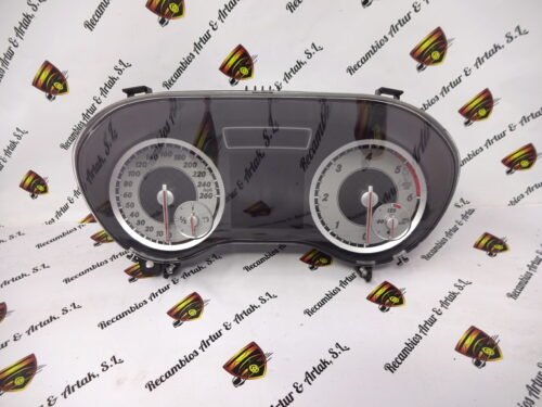 Cuadro de instrumentos Mercedes W176  A1769009301 0263700128 A1769010601 A1729027704