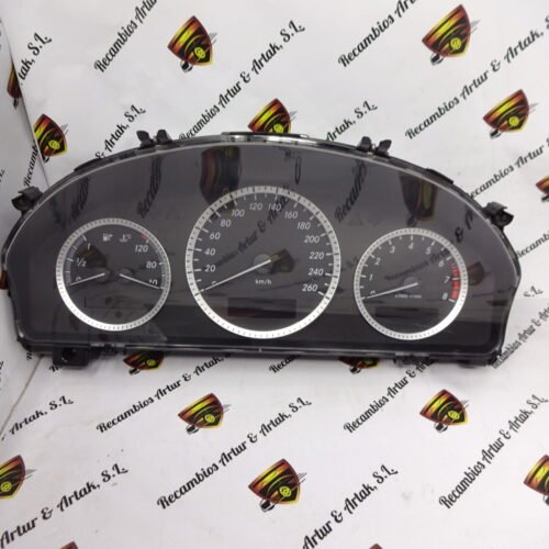 A2049000505 A2049012800 A204902602 Cuadro de instrumentos Mercedes Clase C W204 A2049000505 A2049012800 A204902602