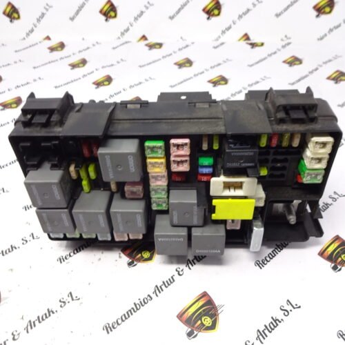 Caja de fusibles Chrysler 04692299AE CONTINENTAL