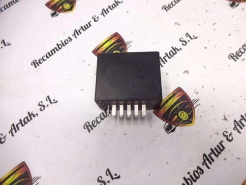 Relé / Relais / Rele / Relay / LADA 4402.3747 44023747