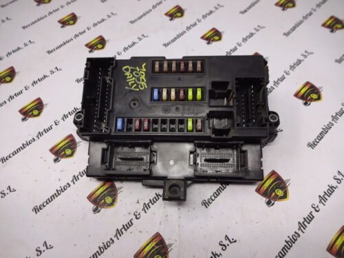 BCM Caja de fusibles  Iveco Daily 5802282649 Y503441700108