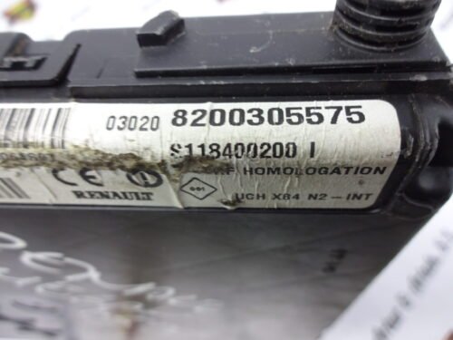 Caja de fusibles Renault Mégane S118400200I 8200305575 8200280937