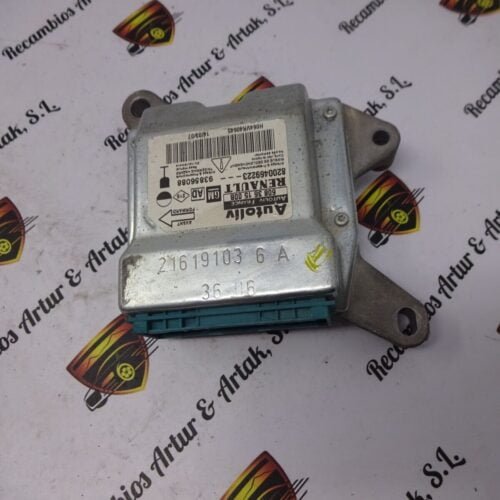 Centralita RENAULT TRAFIC 608361500B 8200469223 8200469223AD