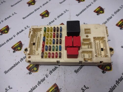 Caja de fusibles FIAT 51755127 501209830010 NPL 192.83 46778898