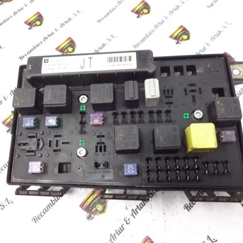 Caja de fusibles Opel Zafira 13242781 JT 13242781JT 5DK009464-10
