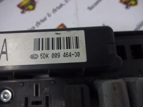 Caja de fusibles  Opel  13250232 13250232KA  5DK009464-30